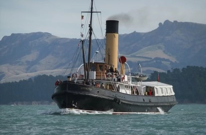 Lyttelton Steam tug in Lyttelton Harbour